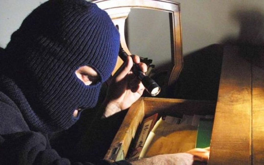 Furti intrusioni e aggressioni domiciliari notturne